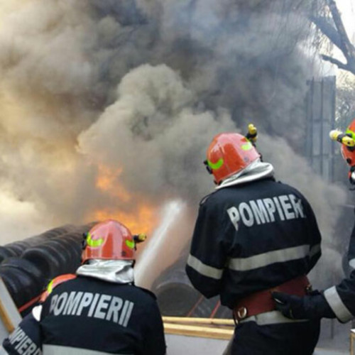 Acum! Arde în Pitești! Incendiu de proporții lângă Stadion!