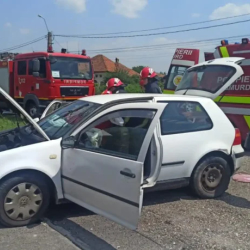 Accident grav în Schitu Golești: Un șofer a fost rănit