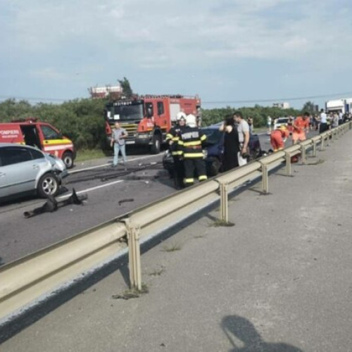 Accident grav în comuna Bascov, două autoturisme implicate