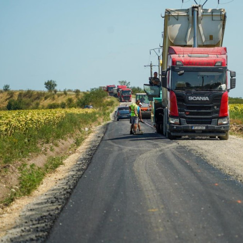 Investiție de 5 milioane lei în modernizarea drumurilor din comuna Rătești