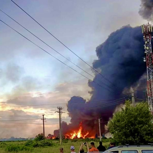 Fum gros deasupra Piteștiului din cauza unui incendiu