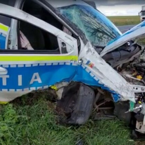 Accident grav în Satu Mare: Doi polițiști răniți în urma unei coliziuni