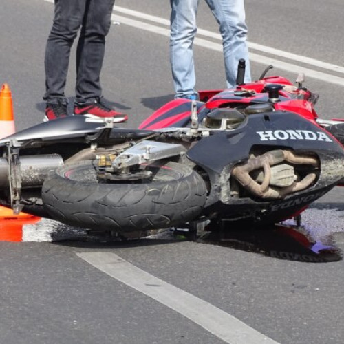 Accident grav pe Calea Câmpulung! Motociclist spulberat de o mașină!