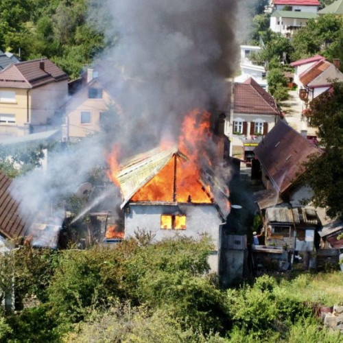 Incendiu în comuna Bârlă, satul Podișoru