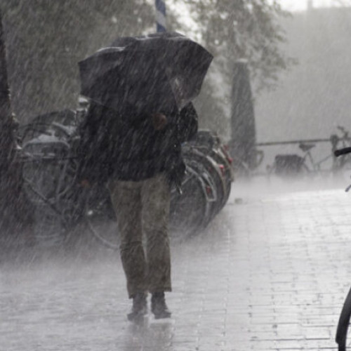 Vremea extremelor în România! Avertismentul meteorologilor pentru următoarea lună!