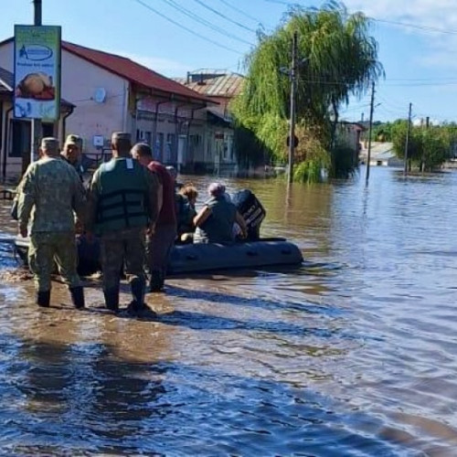 Inundații în comuna din județul Argeș - 11 persoane evacuate