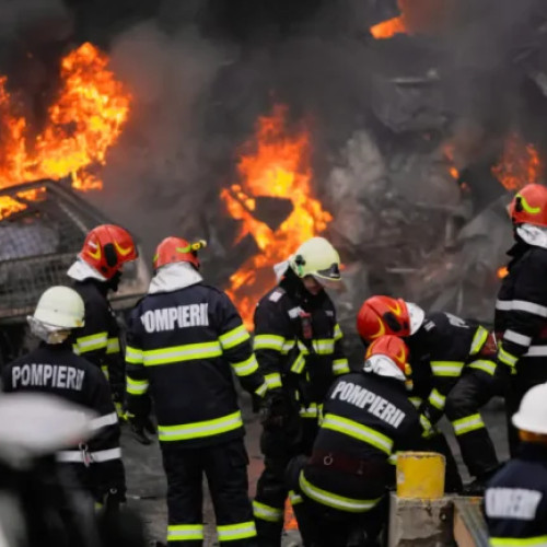 Incendiu de tractor în Ștefănești, intervenție de urgență în curs