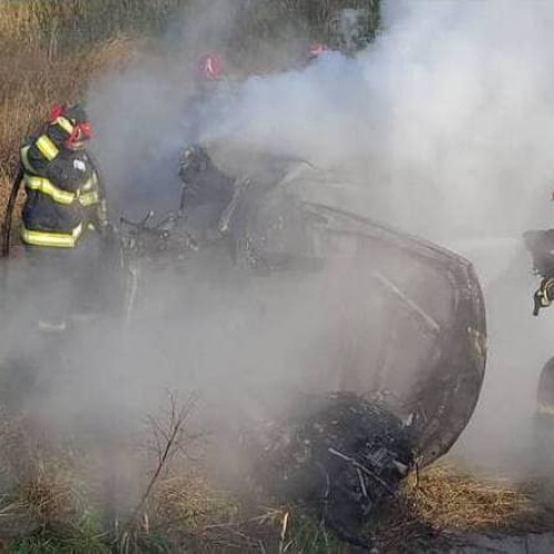 Accident rutier tragic pe Centura Bacăului, o femeie a murit carbonizată