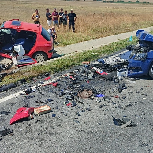 Accident rutier cu două mașini în Argeș