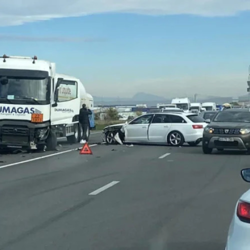 Accident rutier în Albota duce la dificultăți în trafic