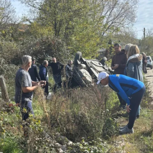 Traficul rutier îngreunat în Budeasa din cauza unui accident