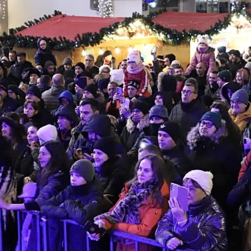 Spectacole de Crăciun la Târgul de Crăciun din Pitești