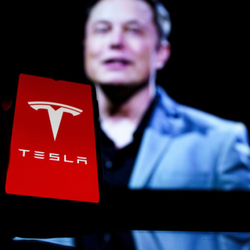 Investitorii Tesla își exprimă îngrijorarea după implicarea lui Musk în politică
