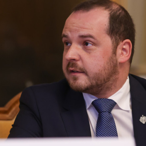 Concediile medicale, verificate în toată țara. Rogobete: „Sute de mii de concedii sunt eliberate fix în proximitatea sărbătorilor”