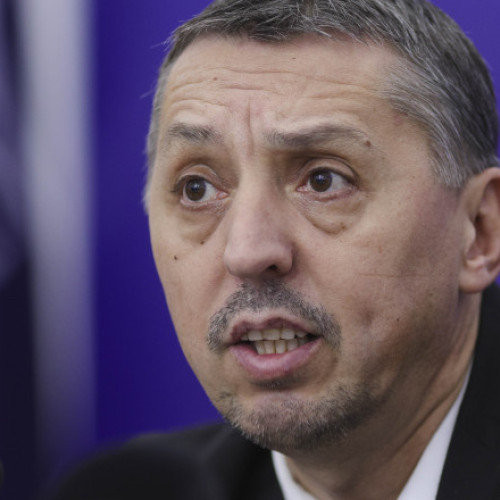 Video Daniel David: Licitaţia pentru manualele de liceu va începe în decembrie. Când vor fi făcute schimbările privind evaluarea națională