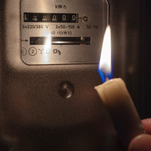 Pană totală de electricitate în Irak din cauza temperaturilor record şi al creşterii consumului