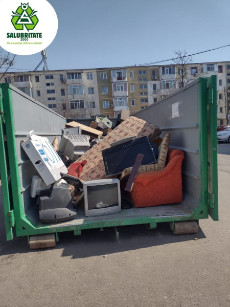 Primăria Pitești organizează a treia campanie gratuită de colectare a deșeurilor voluminoase și DEEE