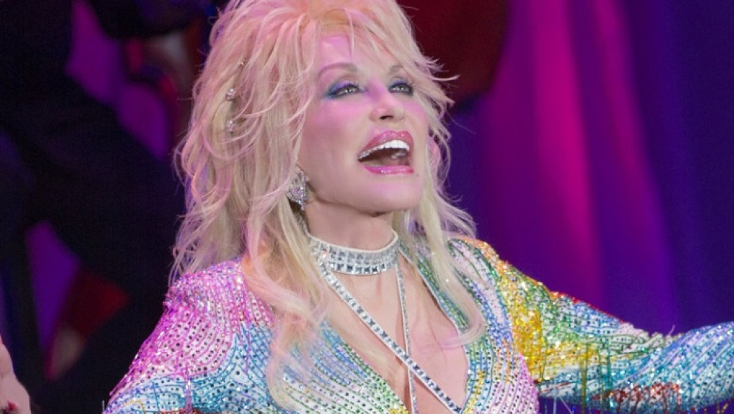 Dolly Parton anunță că este bine, după îngrijorările legate de sănătatea ei
