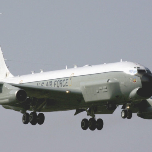 Avion american de spionaj a survolat Kaliningradul în contextul tensiunilor între NATO și Rusia