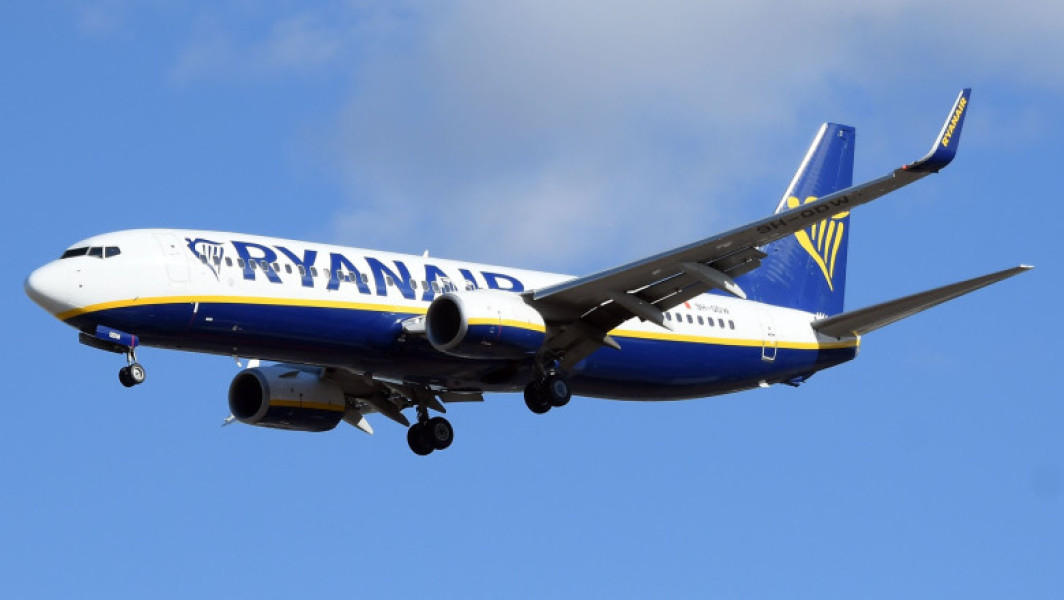 Un avion Ryanair a aterizat de urgență la Manchester din cauza combustibilului aproape epuizat