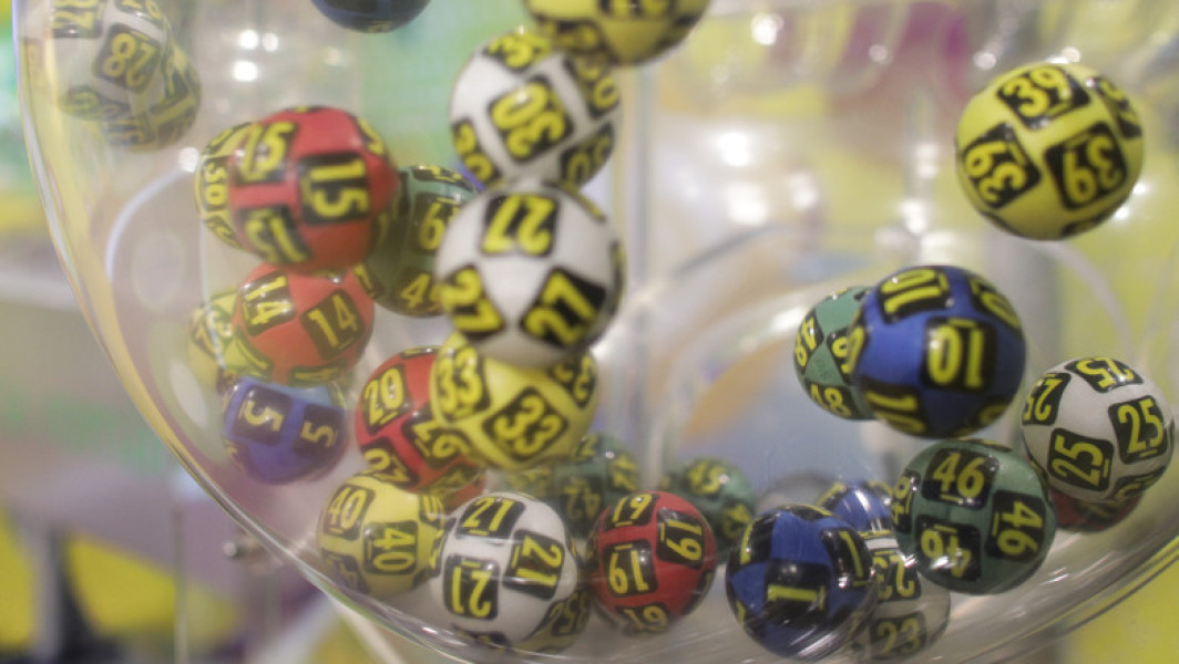 Reporturi atractive pentru Loto 6/49, Joker și Noroc, duminică, 12 octombrie