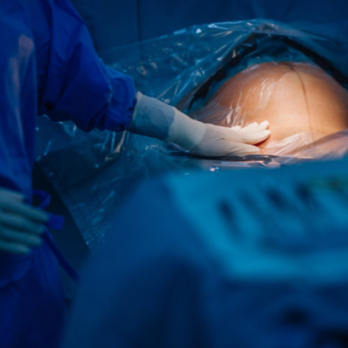 Anchetă în cazul gravidei decedate după naștere naturală la un spital privat din Constanța