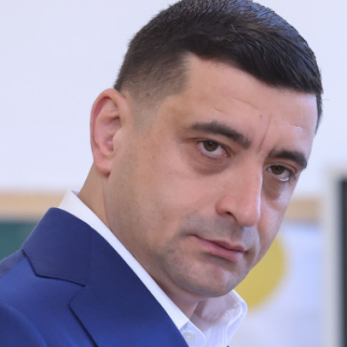 George Simion își anunță candidatura pentru un nou mandat la conducerea AUR