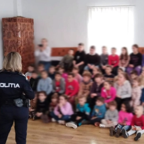 Peste 1.000 de elevi din Argeș au discutat cu polițiștii săptămâna trecută!