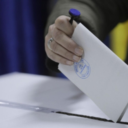 Primarul impune opţiune electorală prin violență! Angajații vor plăti pentru nevotare