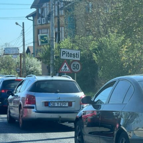 Haos în trafic la Pitești, din cauza aglomerației infernale!