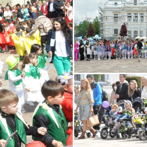 Imagini de la Parada Florilor în Pitești - Sute de copii au dat culoare evenimentului Simfonia Lalelelor!