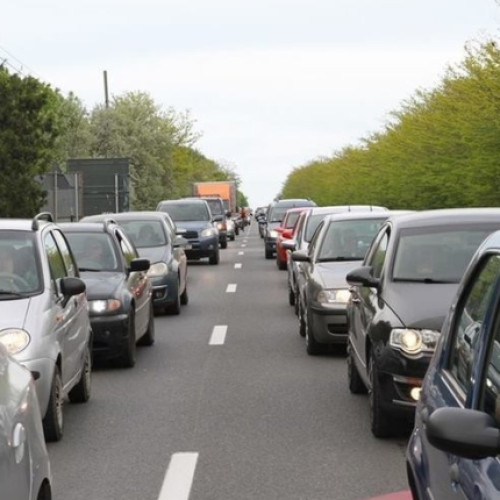 Atenție șoferi, trafic îngreunat pe A1 și DN7 Pitești-Sibiu, află zonele aglomerate!