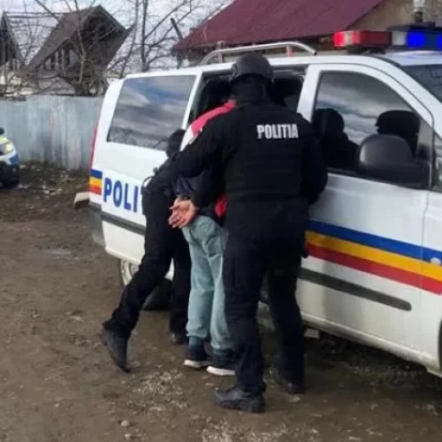 Bărbat căutat în toată lumea, găsit în Argeș de poliție, după ce a plecat fără să plătească de la o stație de carburant.