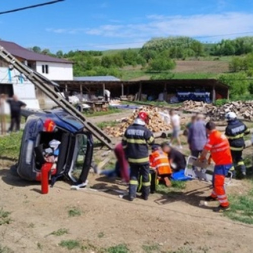 Accident rutier grav: 5 persoane rănite, inclusiv un copil de 8 ani. Şoferul a pierdut controlul masinii!