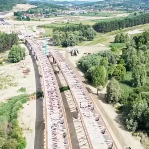 Tronsonul Pitesti - Curtea de Arges al Autostrazii Pitesti - Sibiu intampina intarzieri semnificative