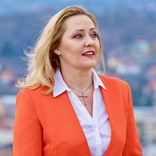 Elena Lasconi a fost aleasă noua președinte a USR