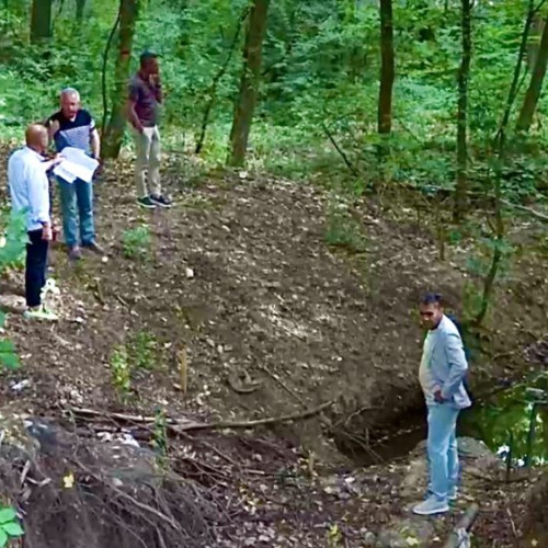 Strada Trivale, în pericol din cauza canalizării pluviale deteriorate